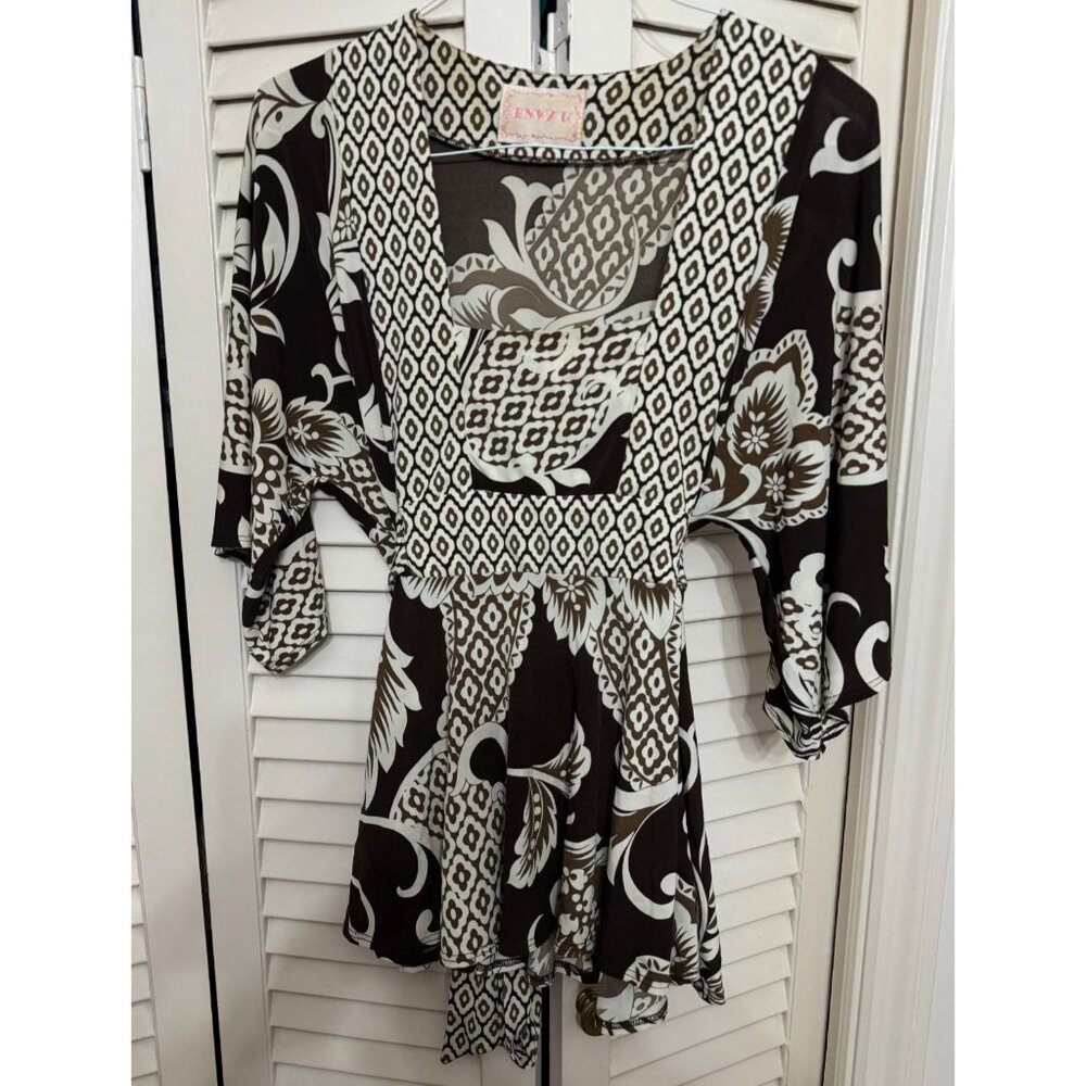 Envy U flare sleeve tie back shirt top size L